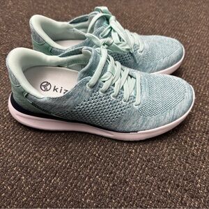 Kizik Lima spearmint sneakers you can step into! (No bending over!) size 7.5 W